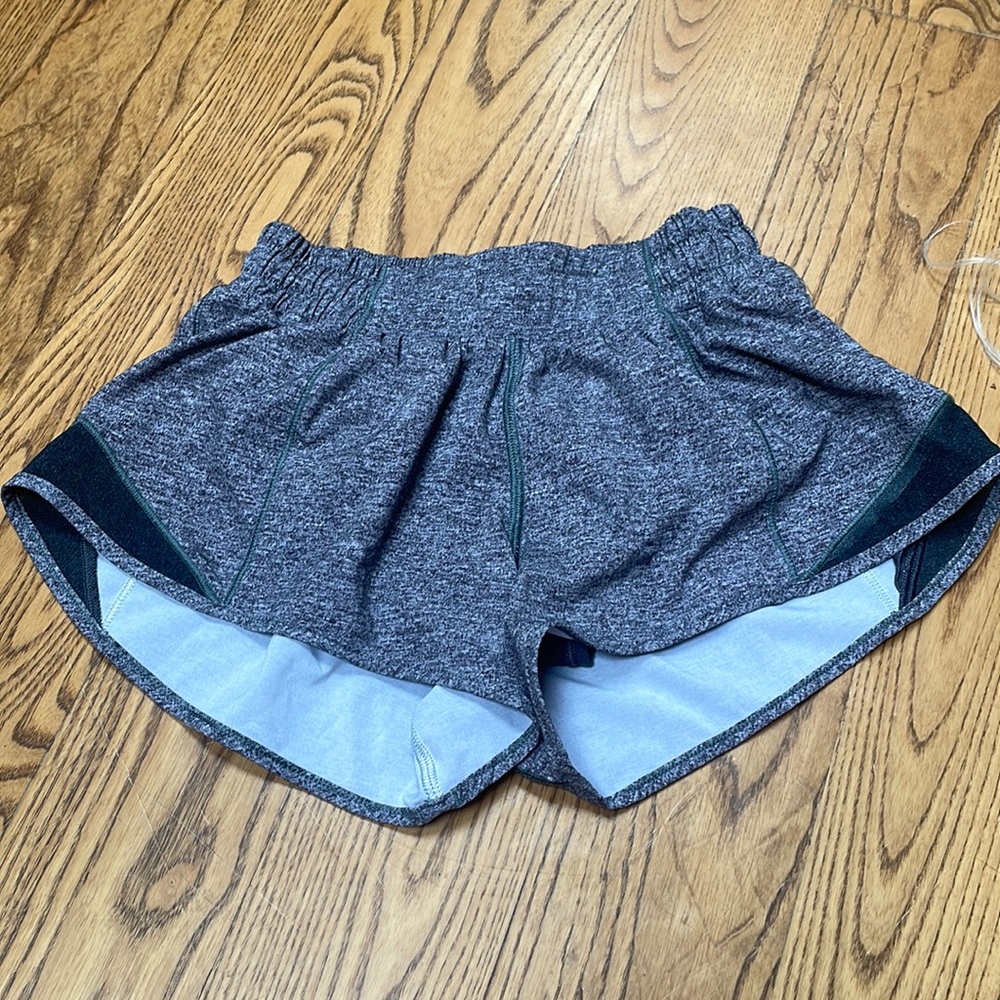 Lululemon Hotty Hot High Rise Short